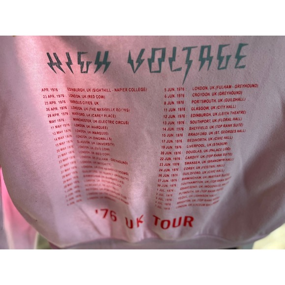 ACDC Band‎ Cropped Sweatshirt Pink Rock Concert Tour Graphic Pullover - Picture 5 of 6